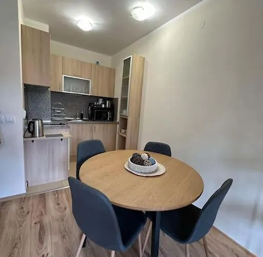 Large In Apartamento *